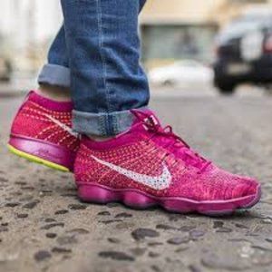 Nike Flyknit Zoom Agility